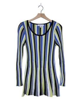 Skye's the Limit Women's S Long Sleeve Knit Tunic Sweater